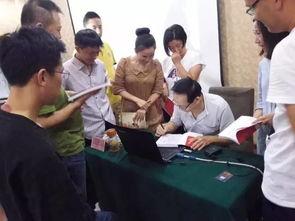 最新爆料邱老师,揭秘娱乐圈不为人知的秘密